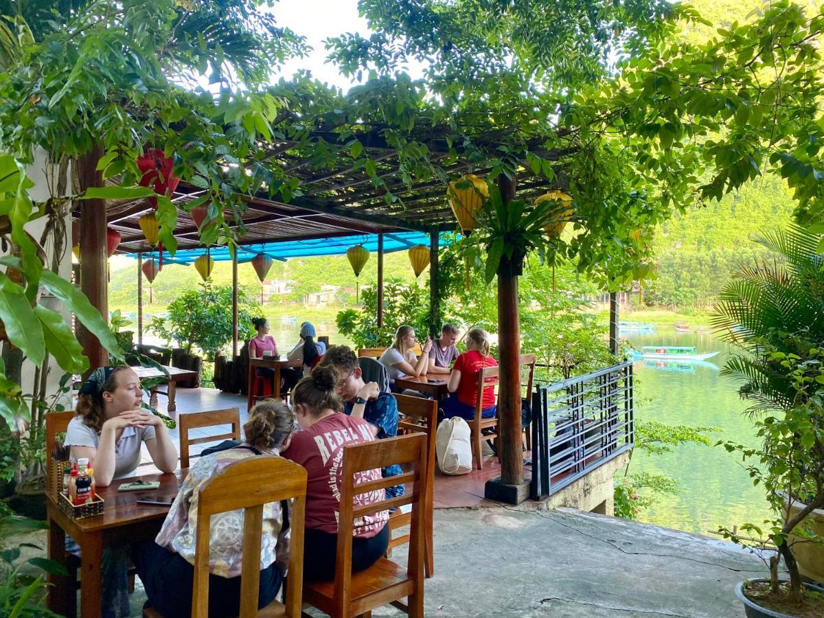 Phong Nha Coco Riverside ภายนอก รูปภาพ