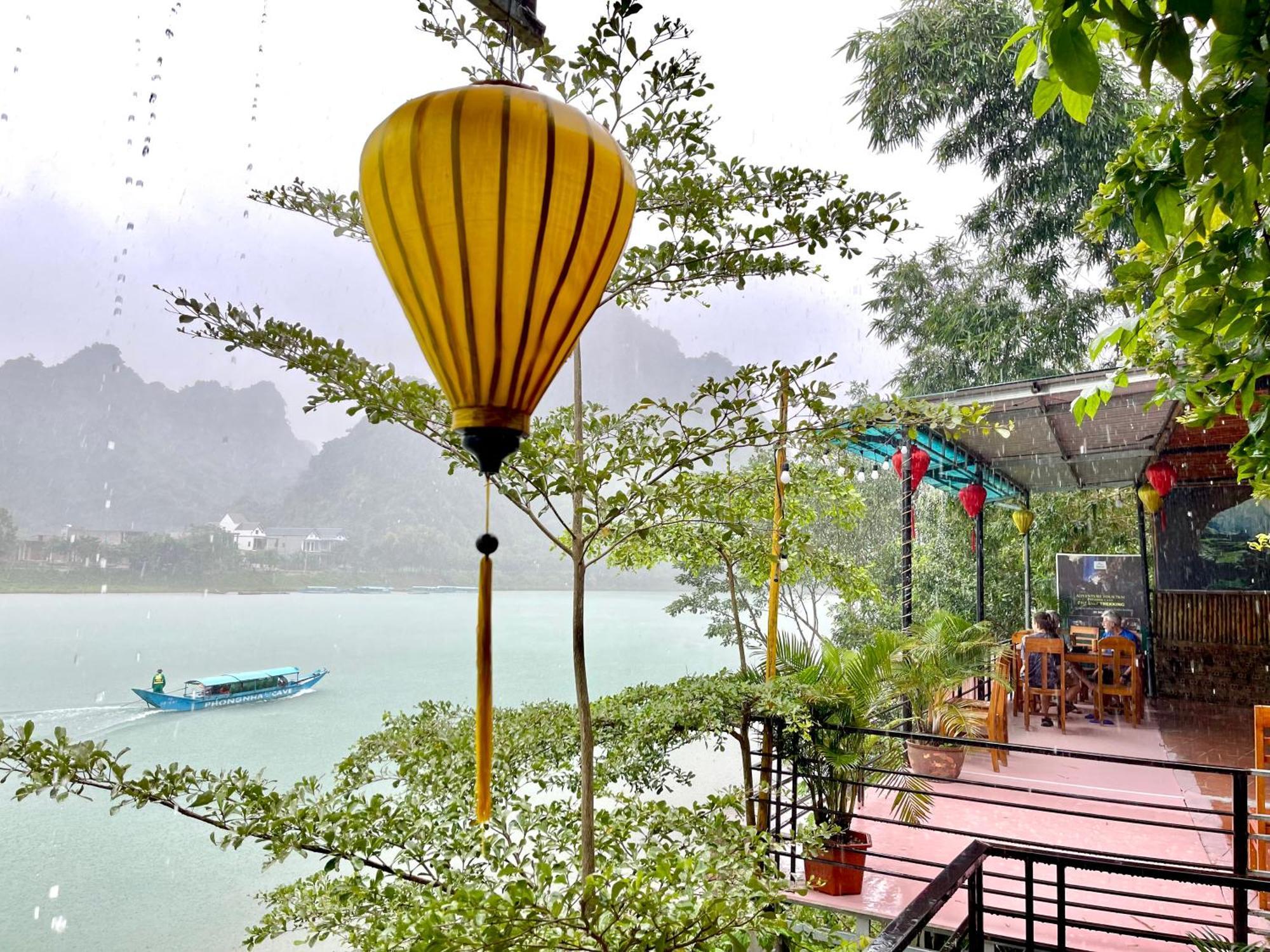 Phong Nha Coco Riverside ภายนอก รูปภาพ