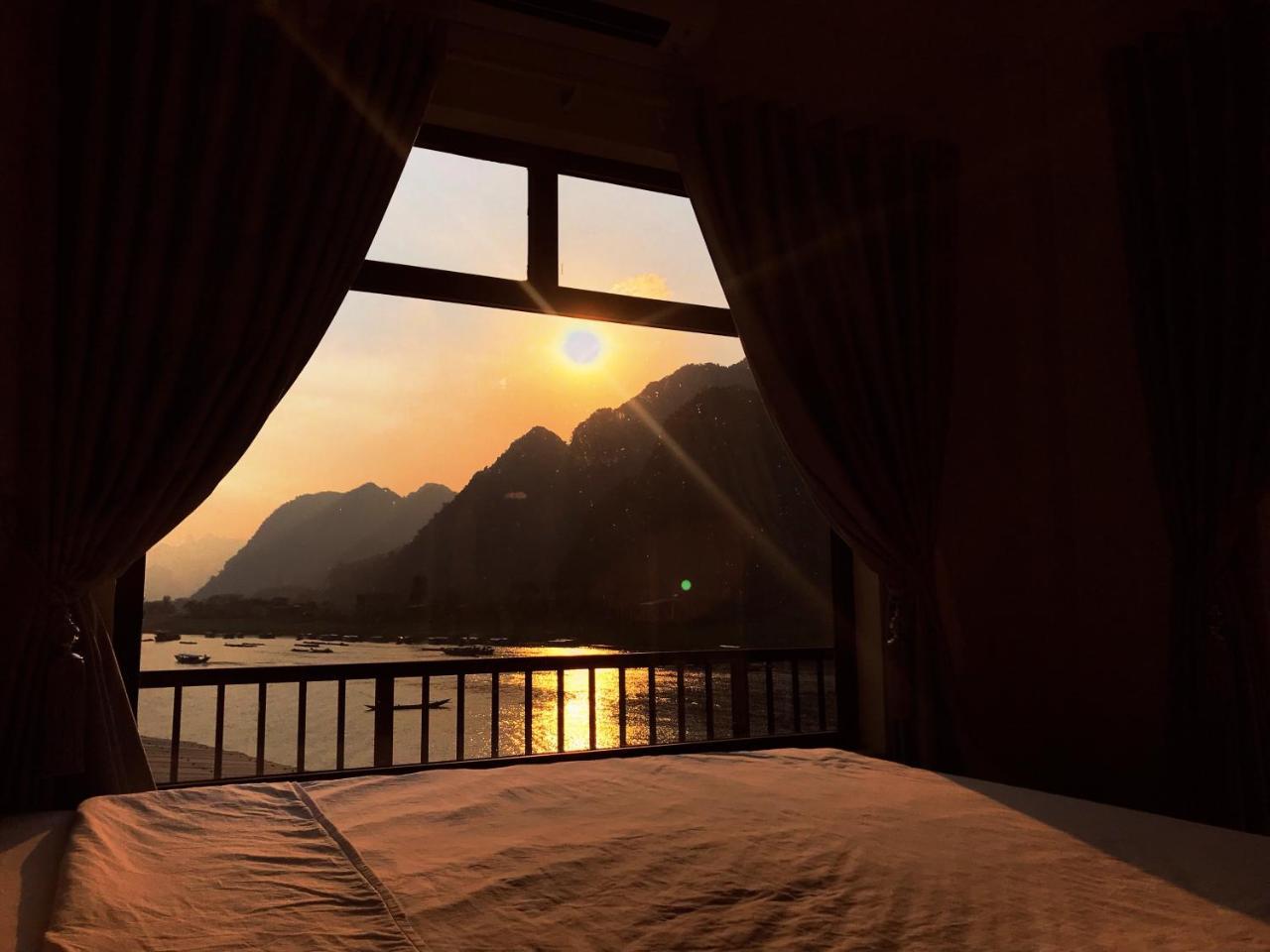 Phong Nha Coco Riverside ภายนอก รูปภาพ